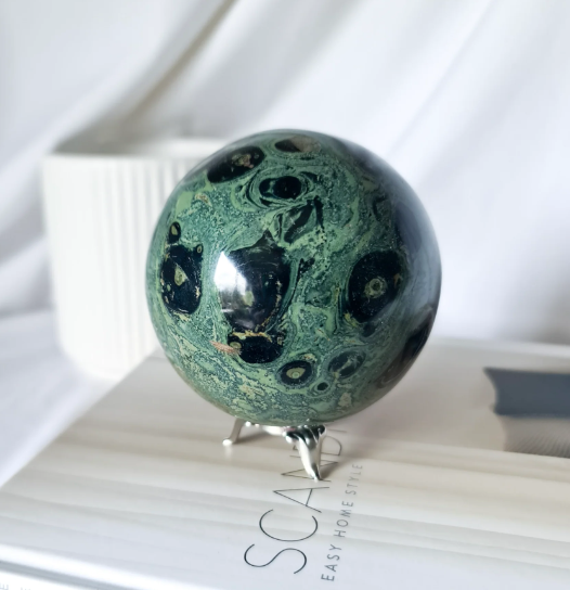 Kambaba Jasper Spheres